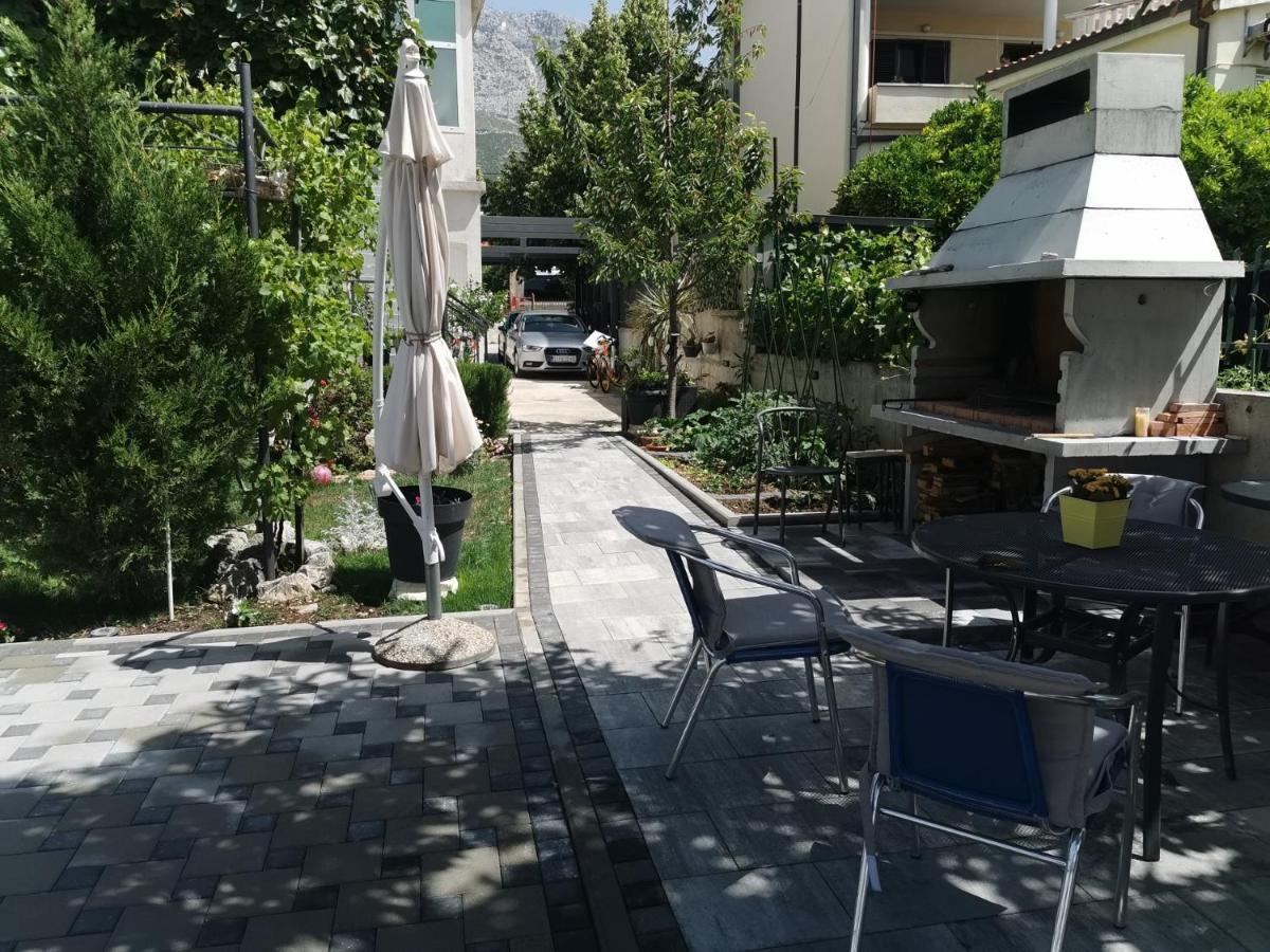 Apartment D & N Kastela Exterior photo