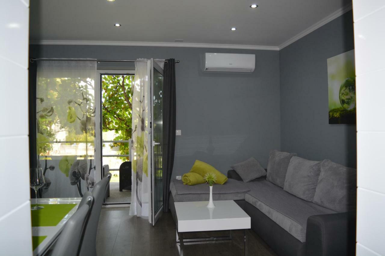 Apartment D & N Kastela Exterior photo